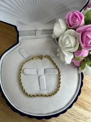 Pulseira torcida de elo de corda - Brilho banhado a ouro 18K e aço inoxidável – photo 3